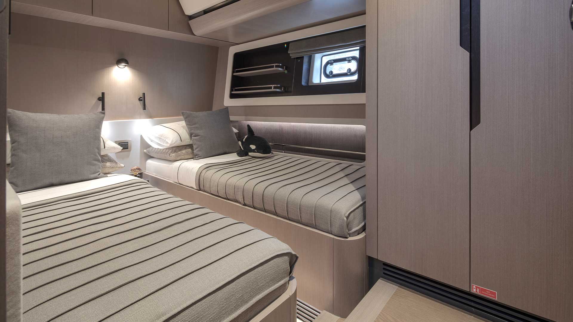 Sirena 60 Interior