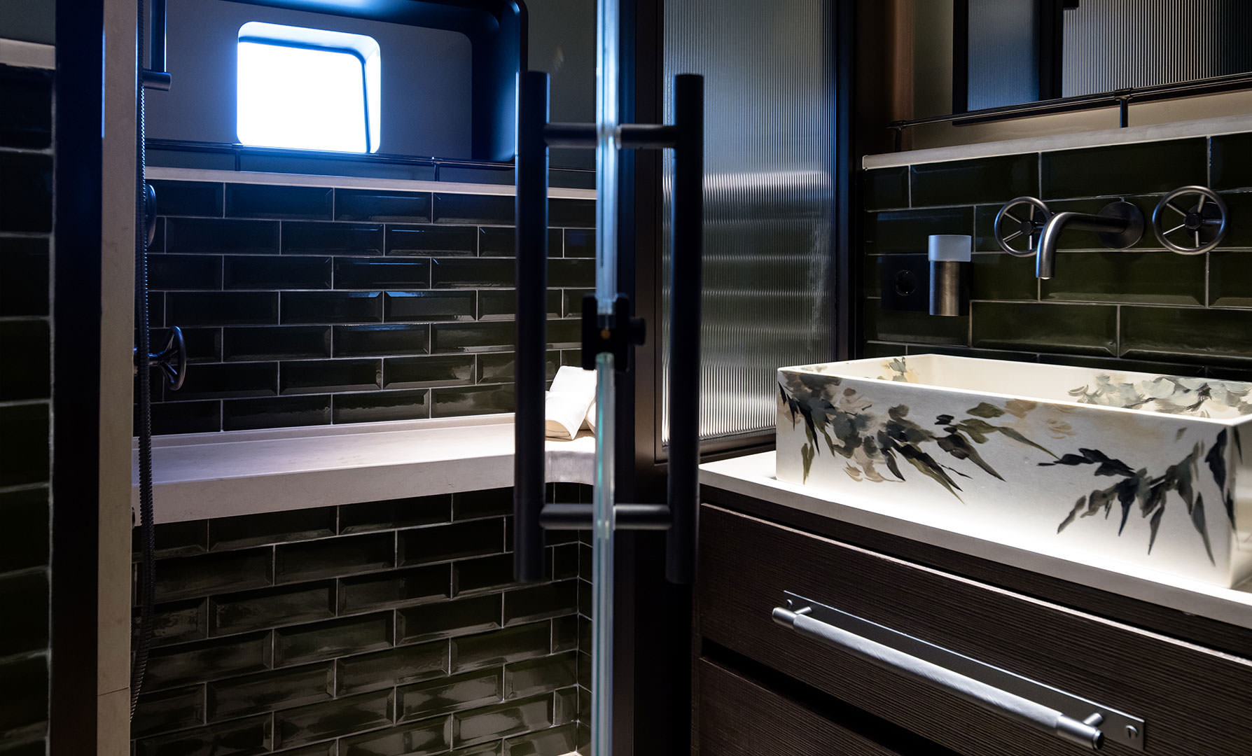 Sirena 118 Custom Interior