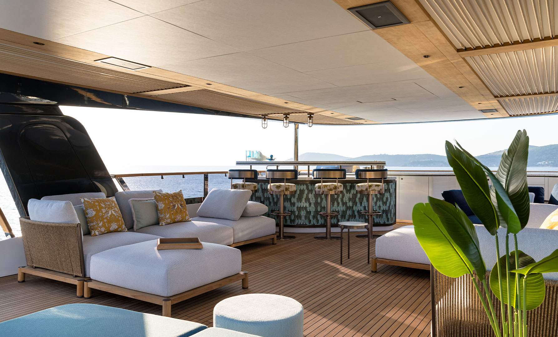 Sirena 118 Custom Interior